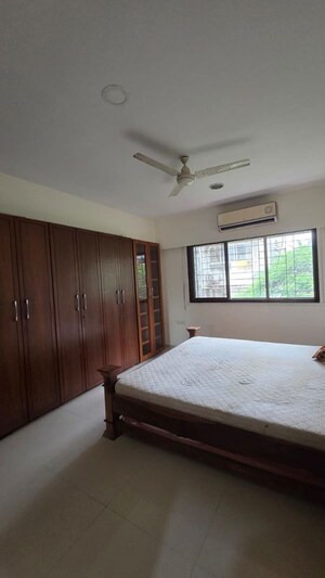 Bedroom in 3 BHK Apartment at Juhu – for Rent