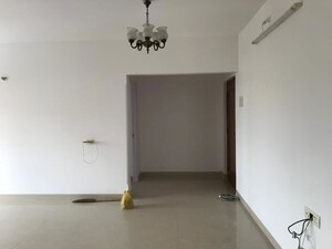 Furnished Amenities in 4 BHK Apartment at Andheri West – for Rent