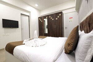 Bedroom in 3 BHK Apartment at Shrishti Synchronicity, Chandivali – for Rent