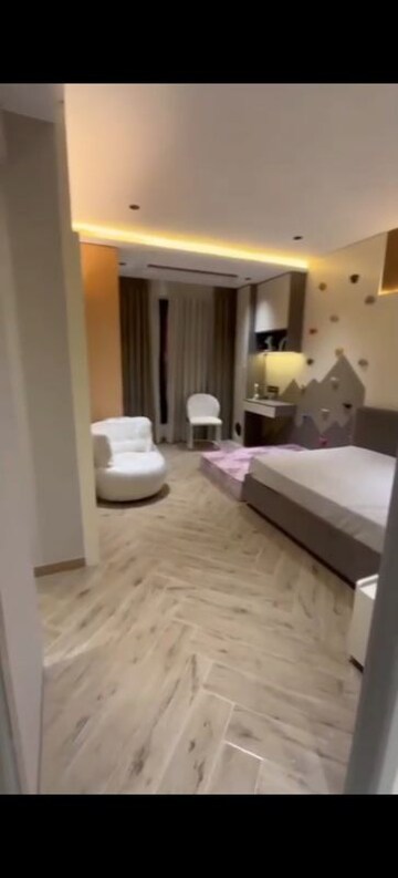 Bedroom in 3 BHK Apartment at Oberoi Springs, Andheri West – for Rent