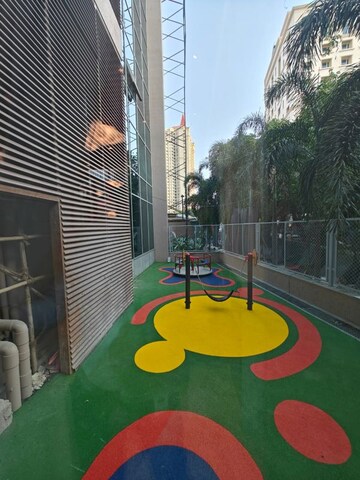 Swimming Pool in 2.5 BHK Apartment at Lodha Bellagio, Powai – for Sale