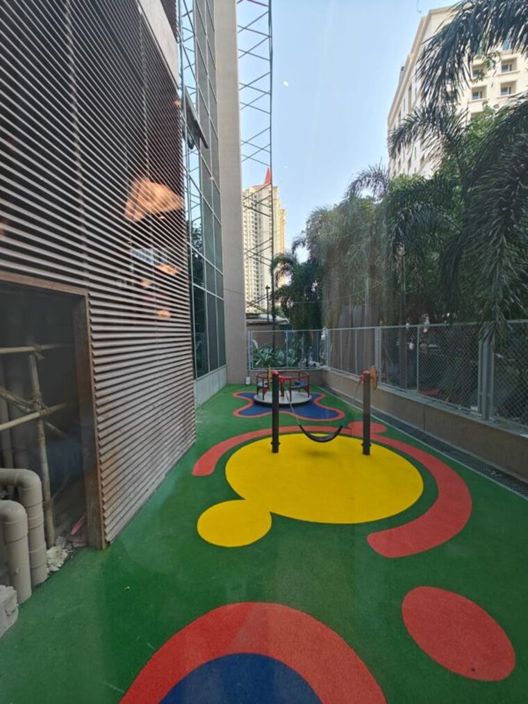 Swimming Pool, lodha-bellagio 2.5 Bedroom 918 Sq.Ft. Apartment In Powai Mumbai 9962956