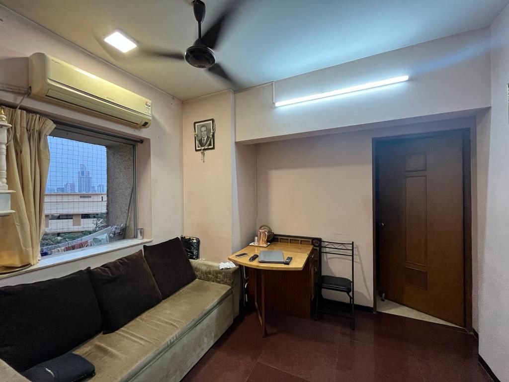 1 BHK + Pooja Room,Study Room,Extra Room Apartment For Rent in Lady Ratan Tower