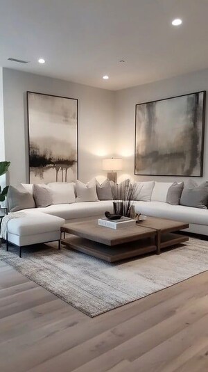 Bedroom in 4 BHK Builder Floor at Shalimar Bagh – for Sale