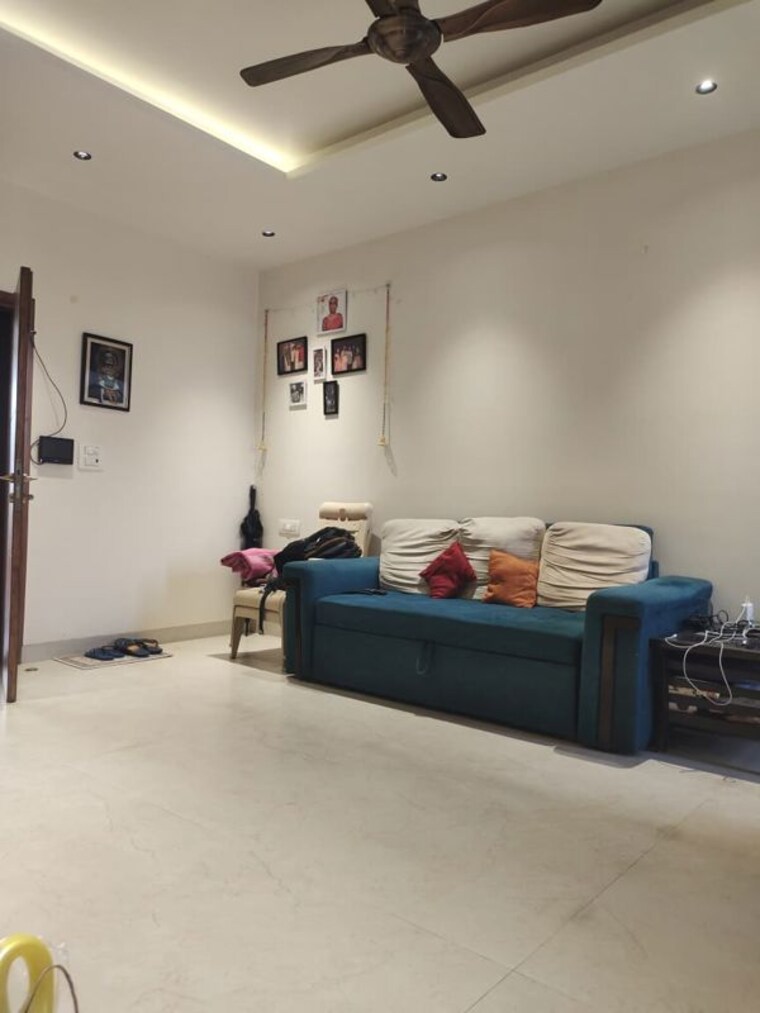 Living Room, geetanjali enclave 2 Bedroom 150 Sq.Yd. Builder Floor In Geetanjali Enclave Delhi 9962989