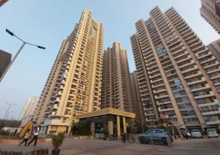 2.5 BHK + Servant Room Apartment For Rent in SKA Metro Ville