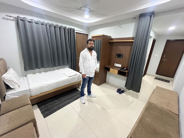 Master Bedroom, sikka-kimantra-greens 3.5 Bedroom 1695 Sq.Ft. Apartment In Sector 79 Noida 9963018