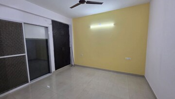 Room in 3 BHK Apartment at Gaur Sportswood, Sector 79 – for Rent