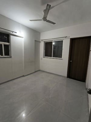 Room in 2 BHK Apartment at Venkatesh Viraj Heights, Dhanori – for Rent