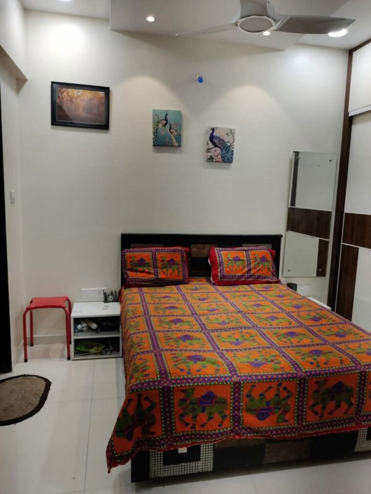 Master Bedroom, urban-nest 3 Bedroom 1035 Sq.Ft. Apartment In Undri Pune 9948048