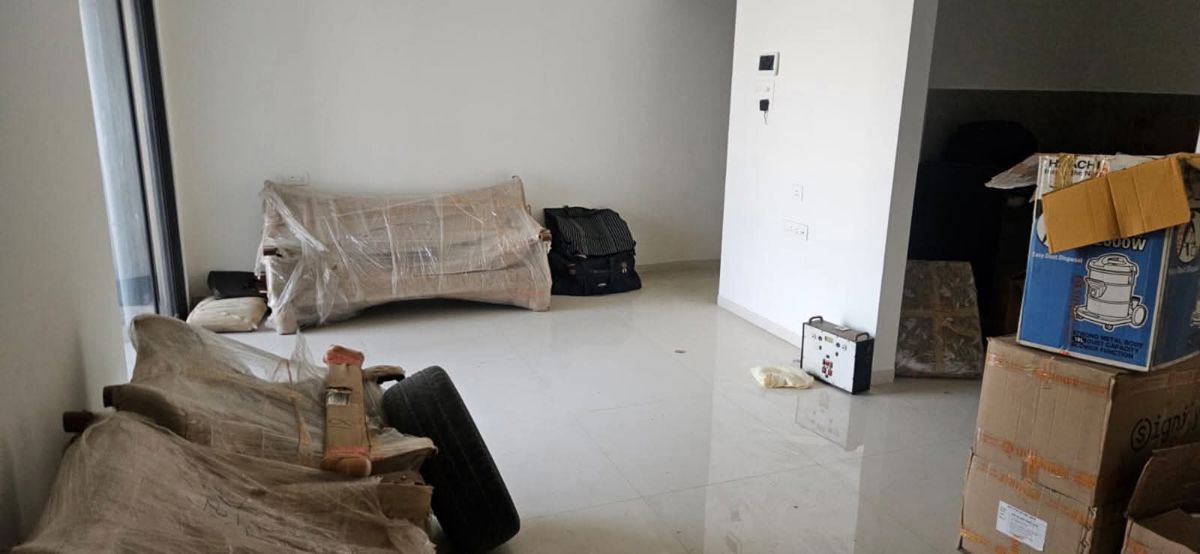 2 BHK + Extra Room Apartment For Sale in Legacy ILife
