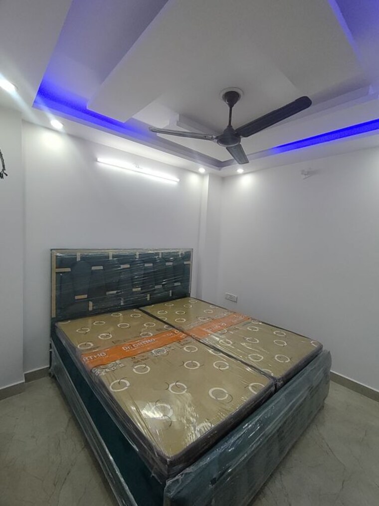 Bedroom, dwarka mor 2 Bedroom 600 Sq.Yd. Builder Floor In Dwarka Mor Delhi 8898530