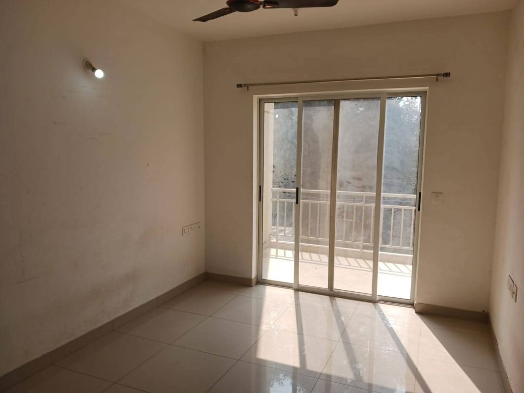 2 BHK + Extra Room Apartment For Sale in Parge Vivaan