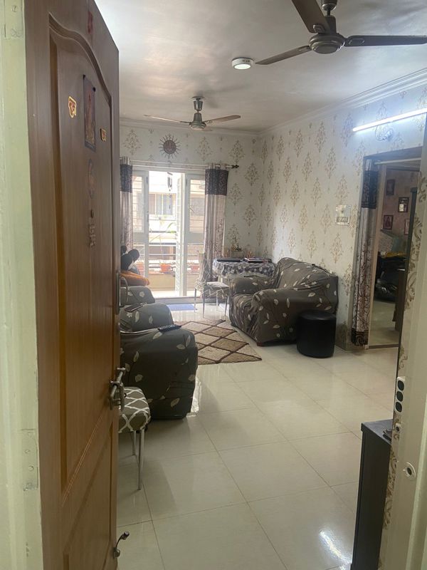 2 BHK + Pooja Room,Servant Room,Extra Room Apartment For Rent in Neco Gardens