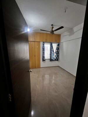 Room in 2 BHK Apartment at Venkatesh Graffiti, Keshav Nagar – for Rent
