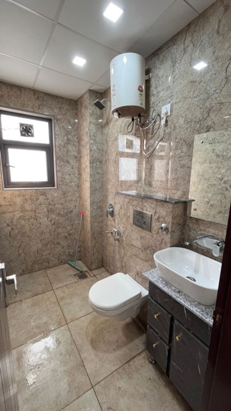 Bathroom, sector 38 Pg For Girls In Sector 38 9963051