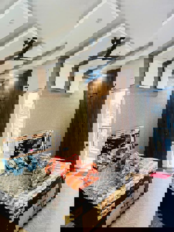 3 BHK 1375 Sq.Ft. Apartment in Amrapali Crystal Homes