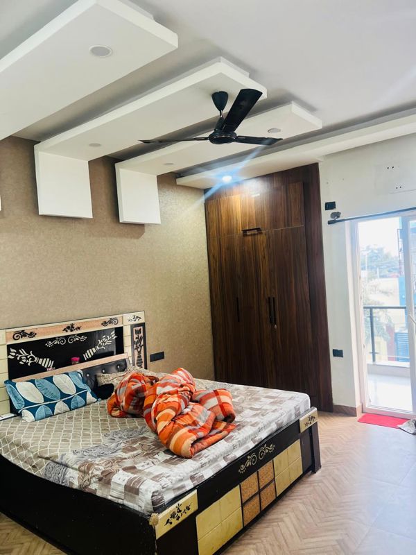 3 BHK Apartment For Rent in Amrapali Crystal Homes