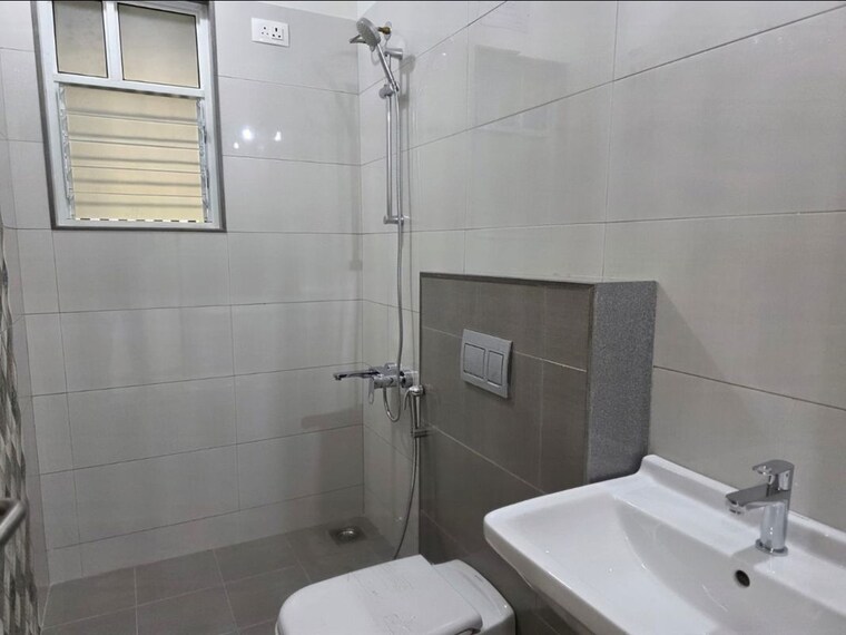 Attached Bathroom, nanded 3 Bedroom 1410 Sq.Ft. Apartment In Nanded Pune 9963084