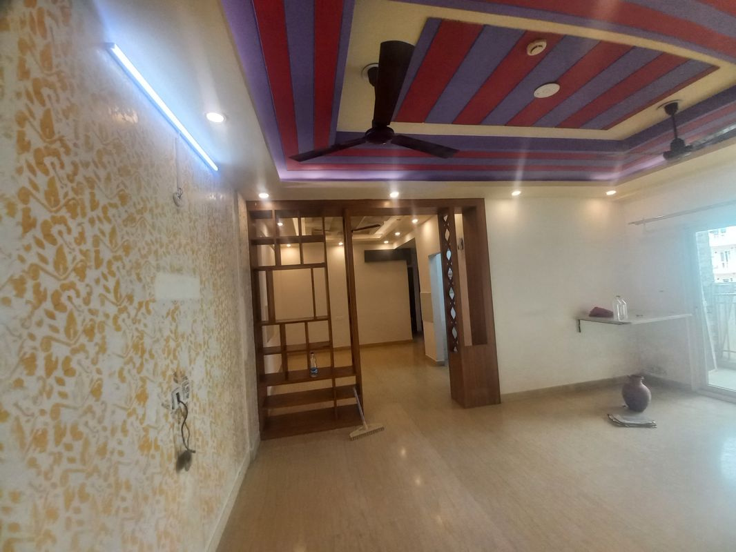 4 BHK + Servant Room,Extra Room Apartment For Sale in Sunshine Helios