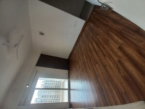 Furnished Amenities in 4 BHK Apartment at Sunshine Helios, Sector 78 – for Sale