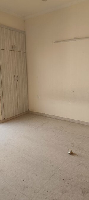 Room in 3 BHK Apartment at Dasnac The Jewel, Sector 75 – for Rent