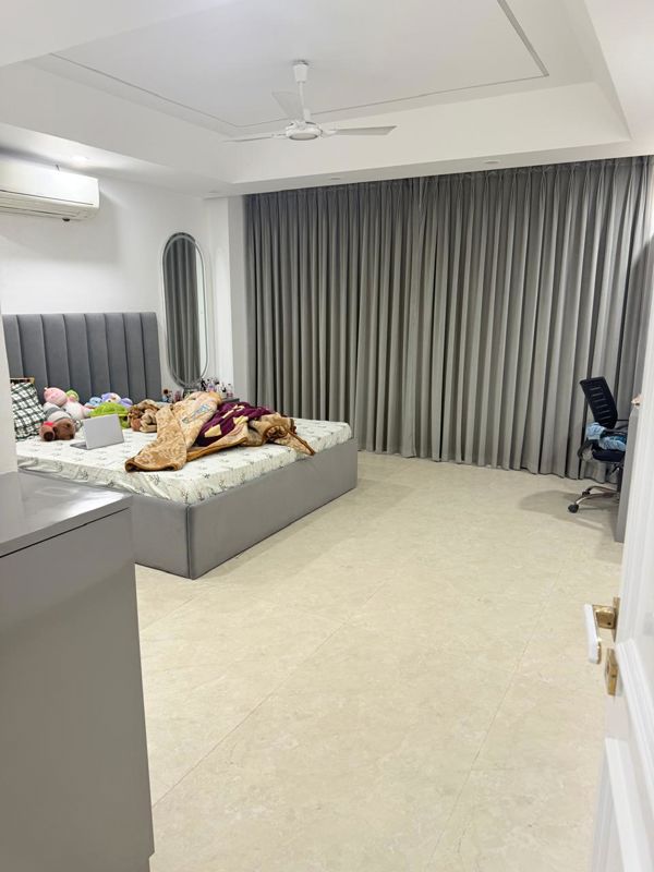 6+ BHK + Pooja Room,Servant Room,Study Room Independent House For Sale in Sector 48