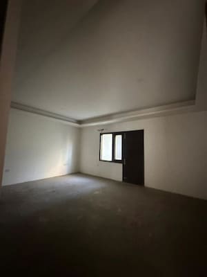 Room in 6+ BHK Villa at Sector 48 – for Sale