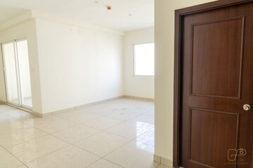 Room in 2 BHK Apartment at Vasantha Vallabha Nagar (vv Nagar) – for Sale