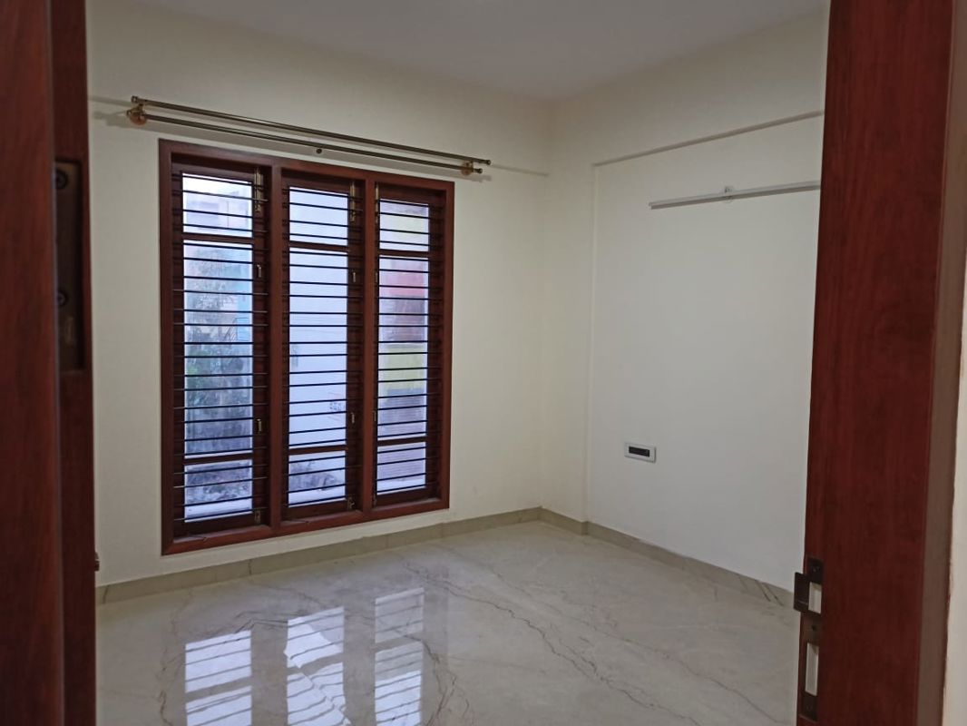 2 BHK + Pooja Room Apartment For Sale in Vasantha Vallabha Nagar (VV Nagar)