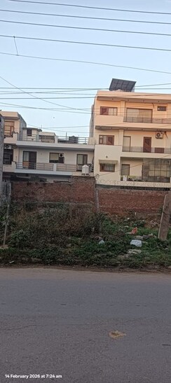 Plot For Sale in Sector 17