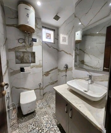 Master Bedroom in 2 BHK Builder Floor at Palm Residency Chhatarpur, Chattarpur – for Rent