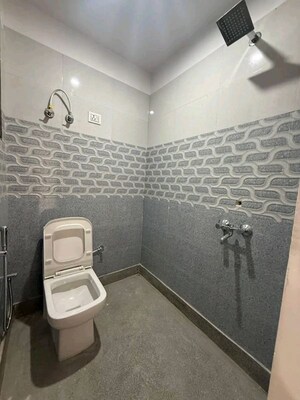 Bathroom in 2 BHK Builder Floor at Palm Residency Chhatarpur, Chattarpur – for Rent