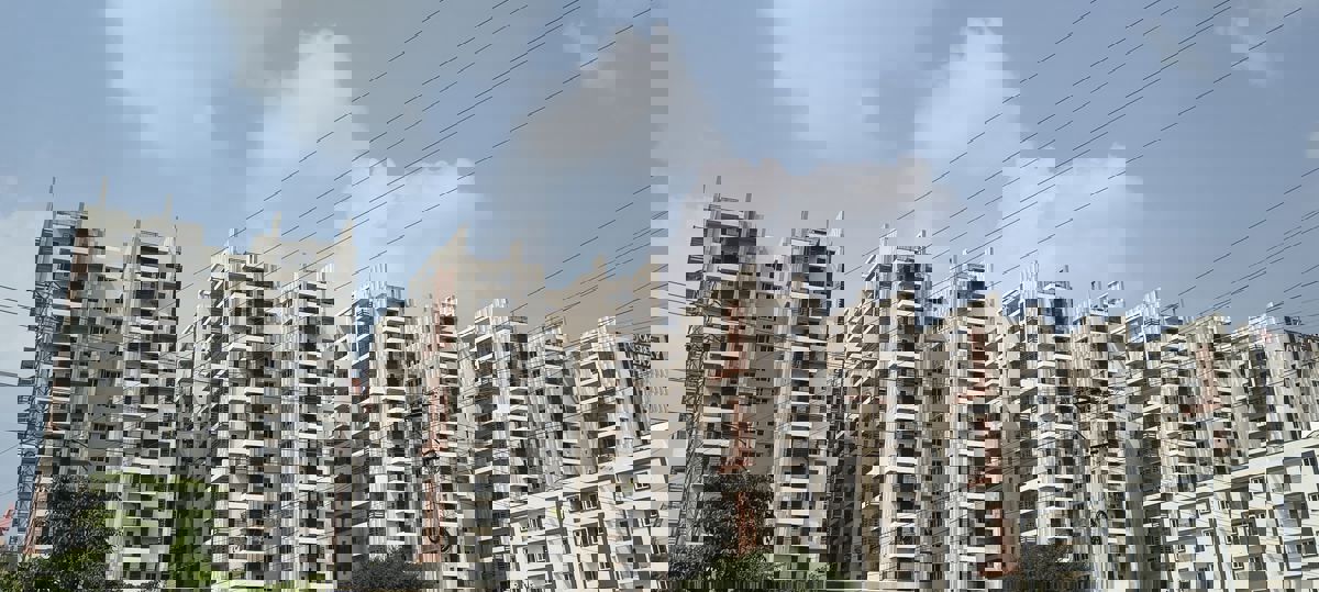 3 BHK 2225 Sq.Ft. Apartment in Om Sree Gallaxy