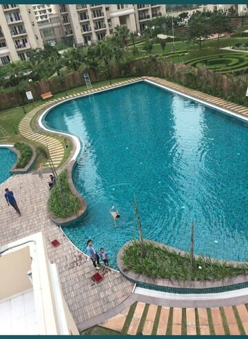 Swimming Pool in 3 BHK Villa at Amrapali Dream Valley, Tech Zone 4 Greater Noida – for Sale