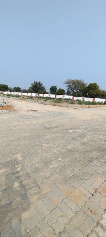  Plot For Sale in Renwal Manji