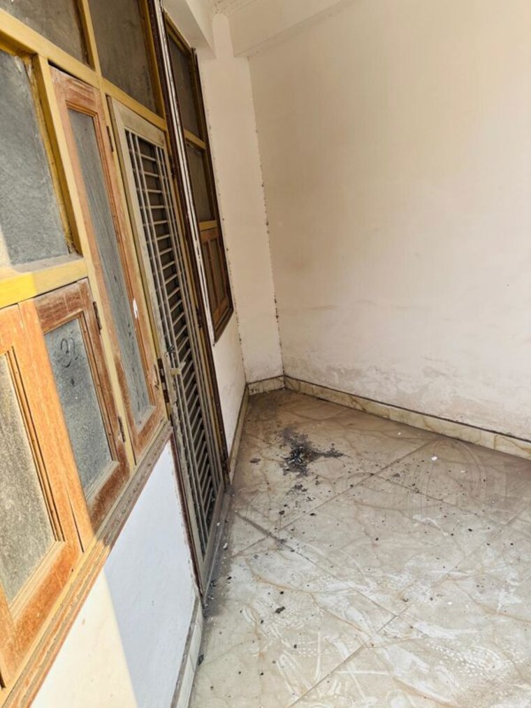Balcony, avantika colony 3 Bedroom 110 Sq.Yd. Builder Floor In Avantika Colony Ghaziabad 9963174