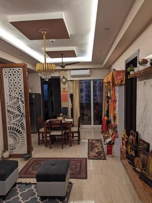 Living Room in 2 BHK Builder Floor at Gyan Khand I – for Rent