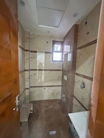 Master Bedroom in 2 BHK Builder Floor at Gyan Khand I – for Rent