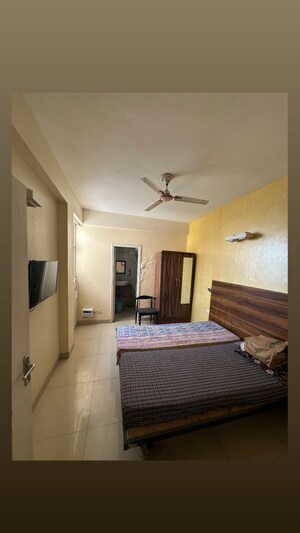 Living Room in 2 BHK Apartment at Shree Vardhman Mantra, Sector 67 – for Rent