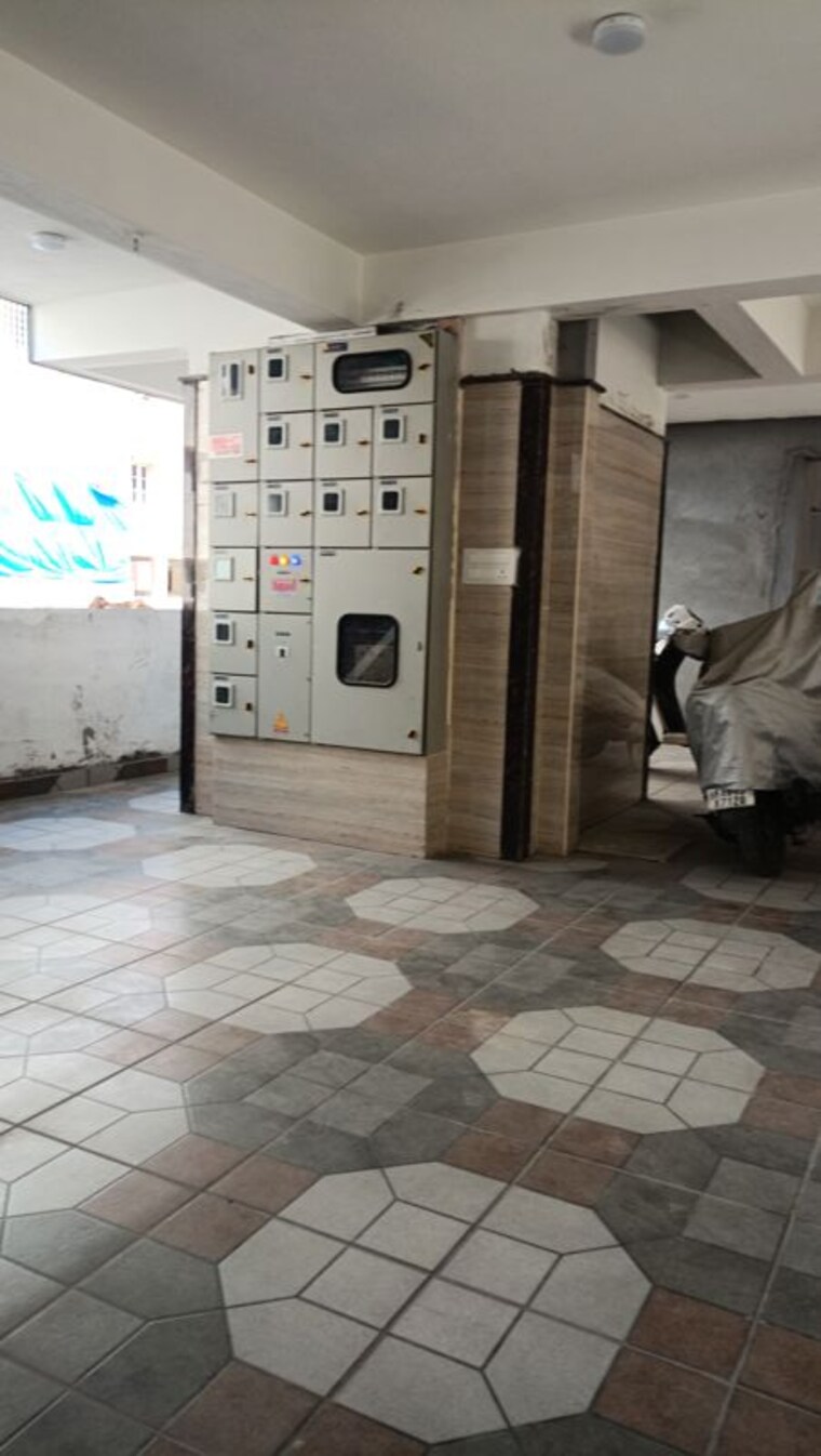  Parking, begur road 6+ Bedroom 6000 Sq.Ft. Independent House In Begur Road Bangalore 9963205