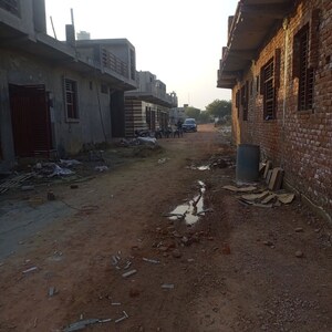  Plot – Exterior View View at Roza Jalalpur - for Sale