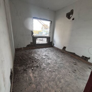 Room in 3.5 BHK Apartment at Jaypee Kasa Isles, Sector 129 – for Sale