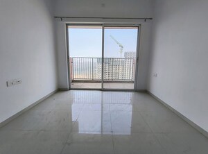 Room in 2 BHK Apartment at Godrej Boulevard, Manjari – for Rent