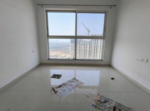 Room in 2 BHK Apartment at Godrej Boulevard, Manjari – for Rent