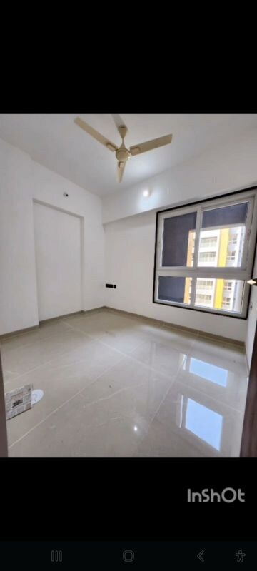 Room in 2 BHK Apartment at Pristine Allure, Kharadi – for Rent