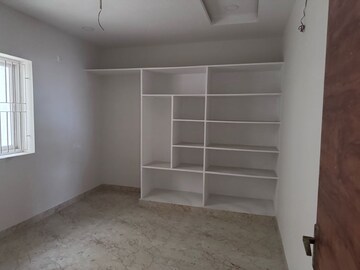 Room in 3 BHK Apartment at Beyond Downtown Arcade, Gollapudi – for Sale