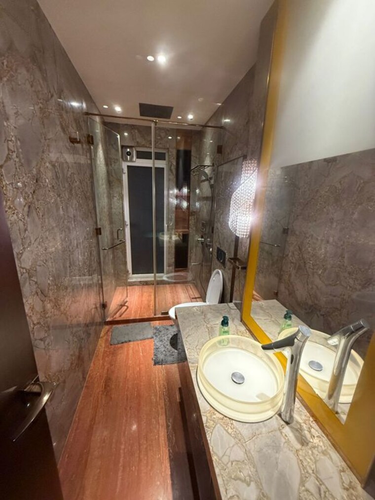 Bathroom, andheri west 6 Bedroom 3500 Sq.Ft. Apartment In Andheri West Mumbai 9963213