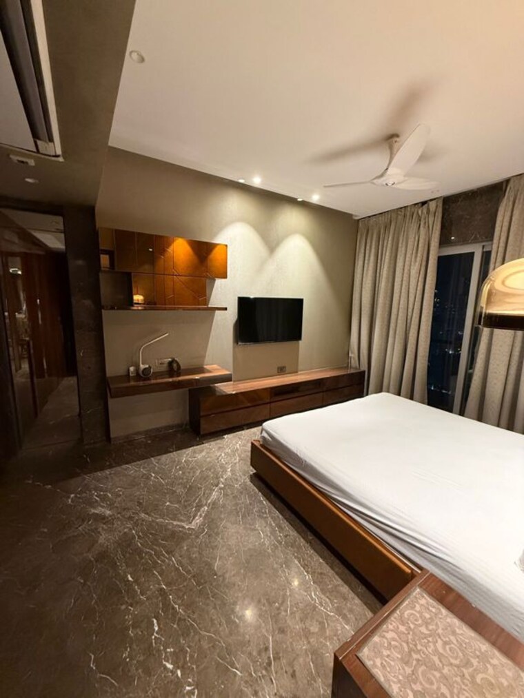 Bedroom, andheri west 6 Bedroom 3500 Sq.Ft. Apartment In Andheri West Mumbai 9963213