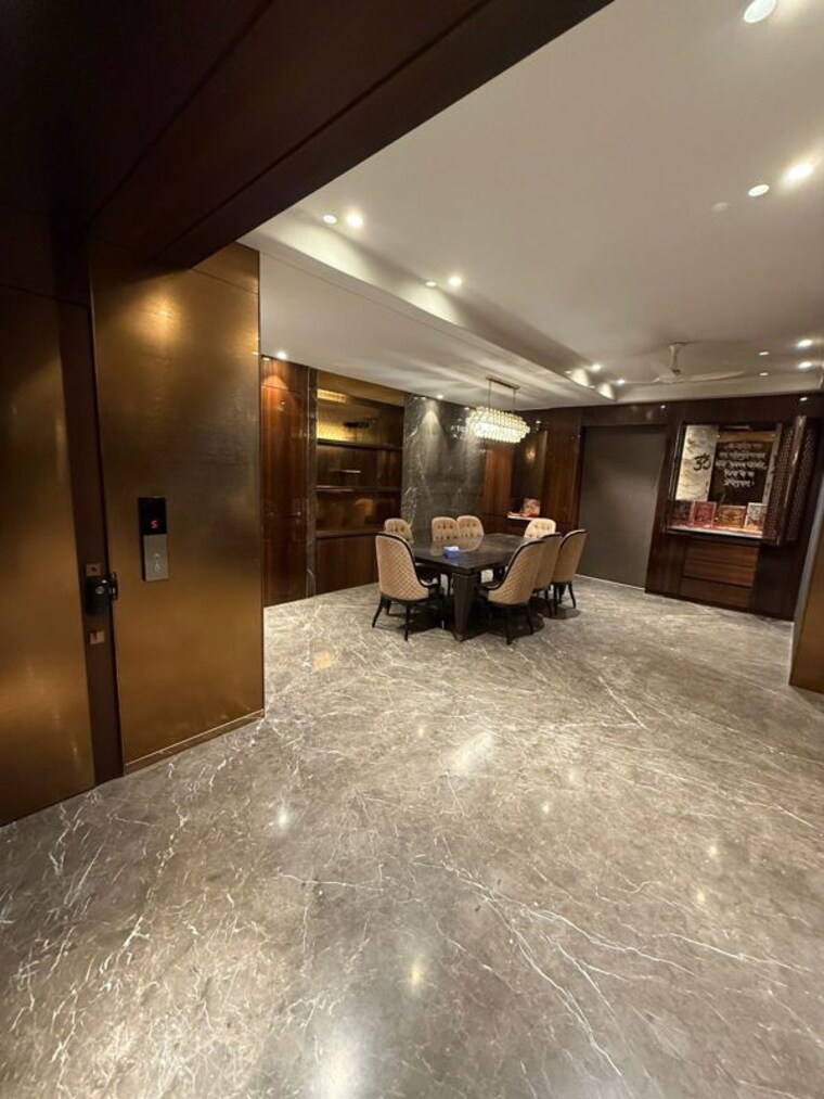  Parking, andheri west 6 Bedroom 3500 Sq.Ft. Apartment In Andheri West Mumbai 9963213